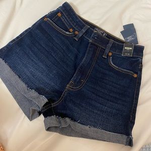 Abercrombie Fitch high rise short